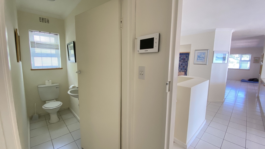 5 Bedroom Property for Sale in Simons Kloof Western Cape
